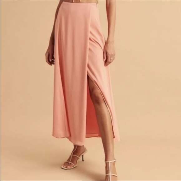 Abercrombie & Fitch Dresses & Skirts - Abercrombie & Fitch Women’s Small Peach Satin Wrap Slit Maxi Skirt